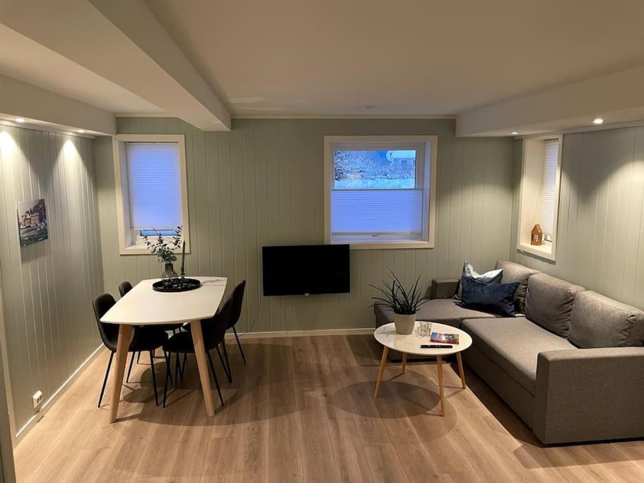 Lofoten - New Apartment, Close To Airport. Leknes Exterior photo